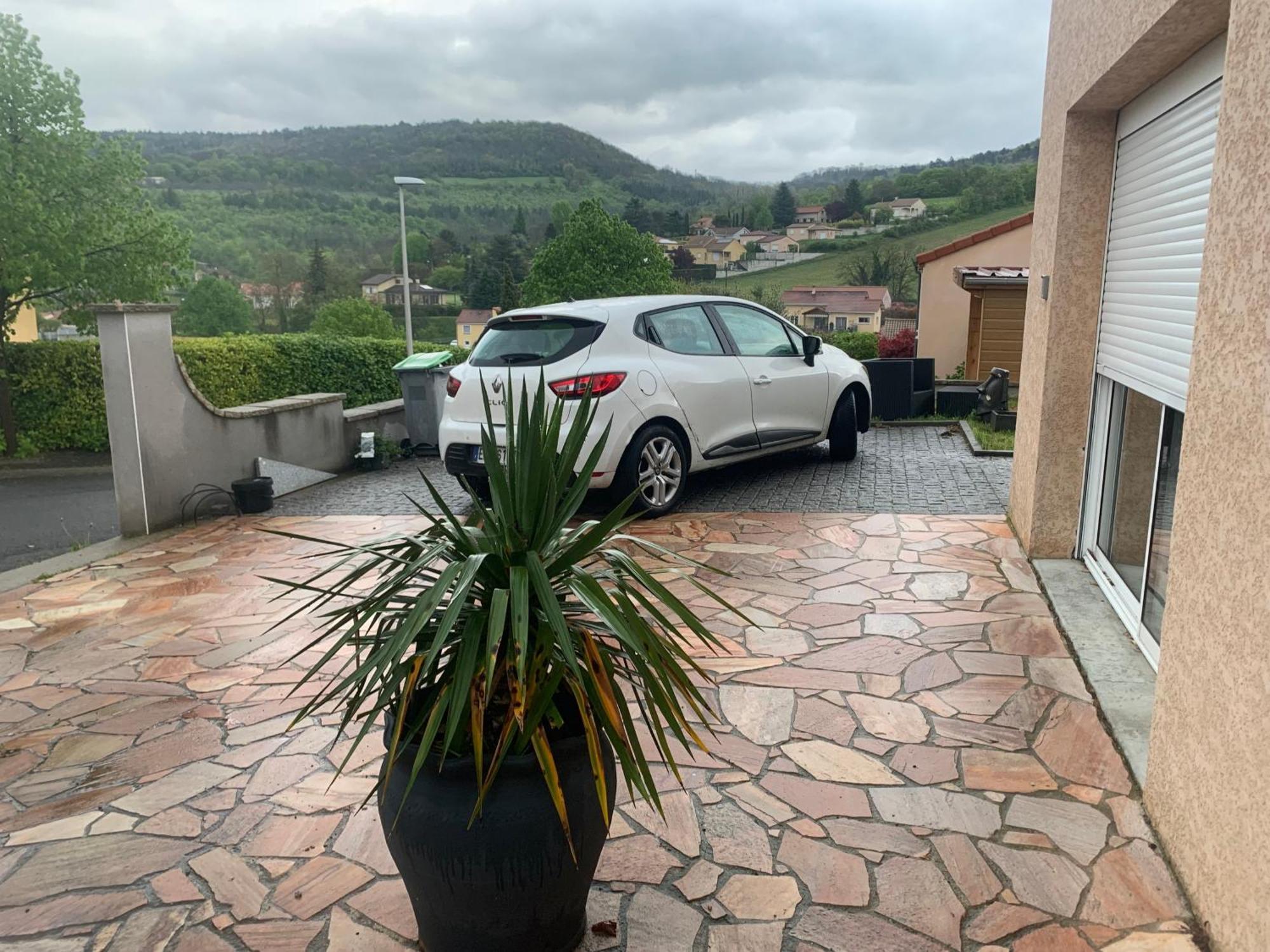 Appartement Douillet Mirefleurs Exterior foto